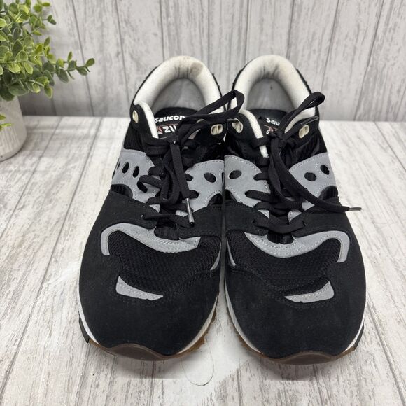 Athletic_Shoes